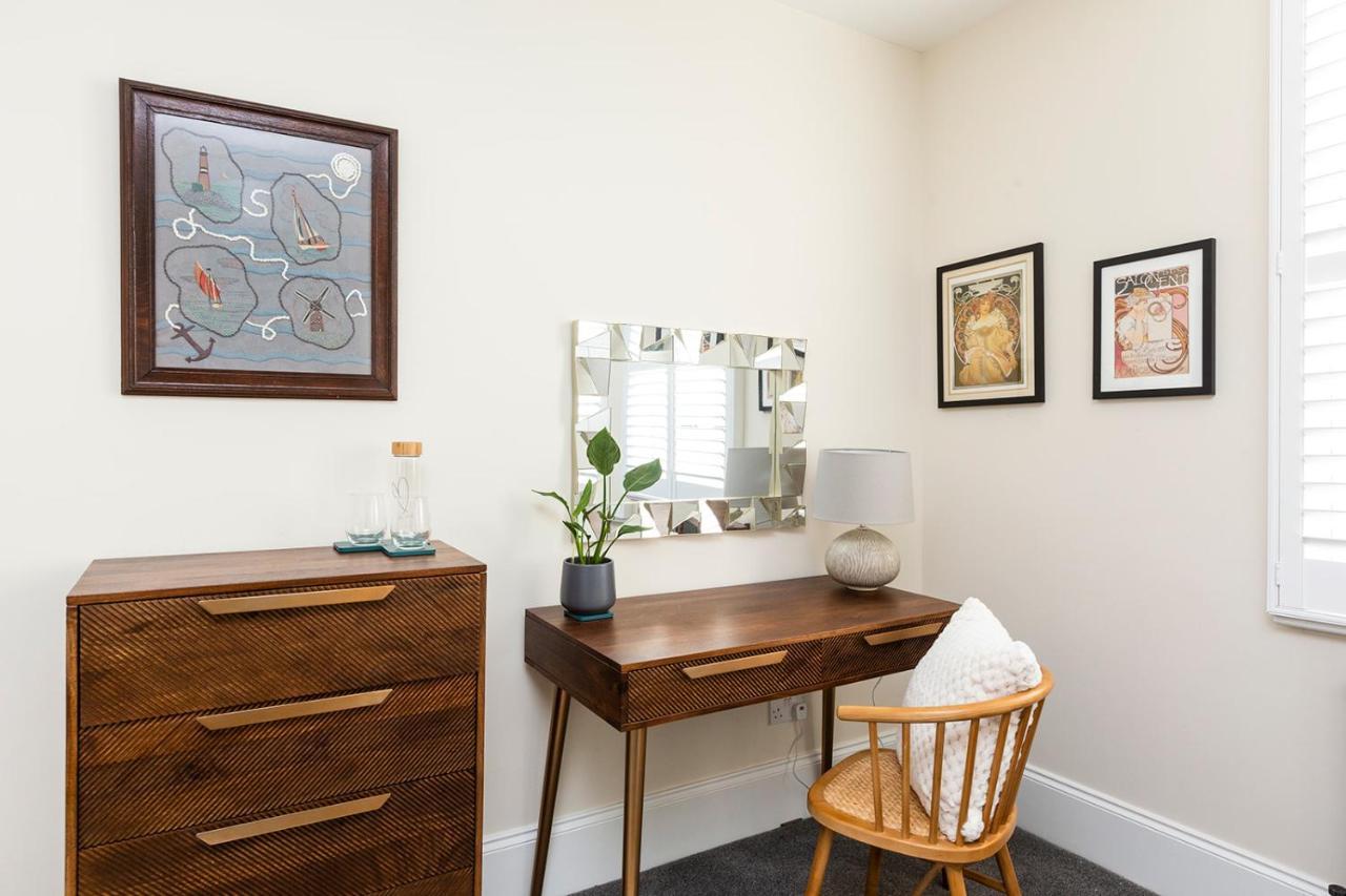 Stunning Seaside Apartment Over 3 Floors Near Margate Westgate-on-Sea Eksteriør billede