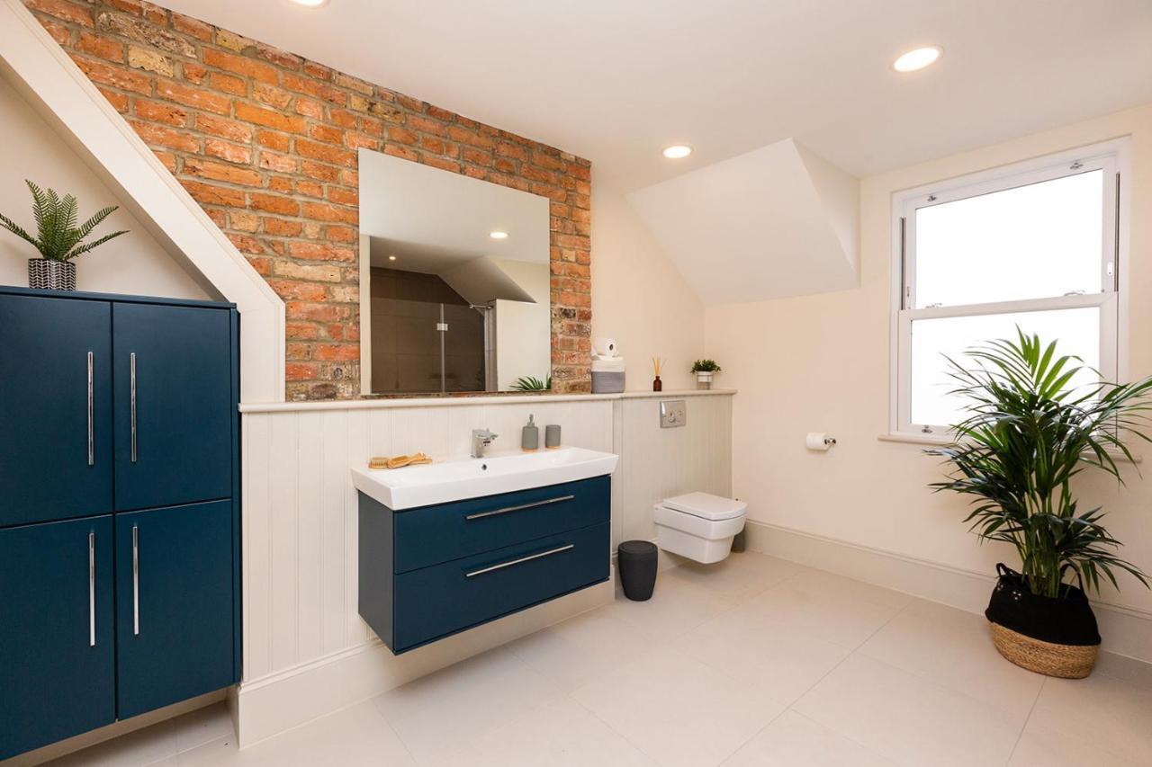 Stunning Seaside Apartment Over 3 Floors Near Margate Westgate-on-Sea Eksteriør billede